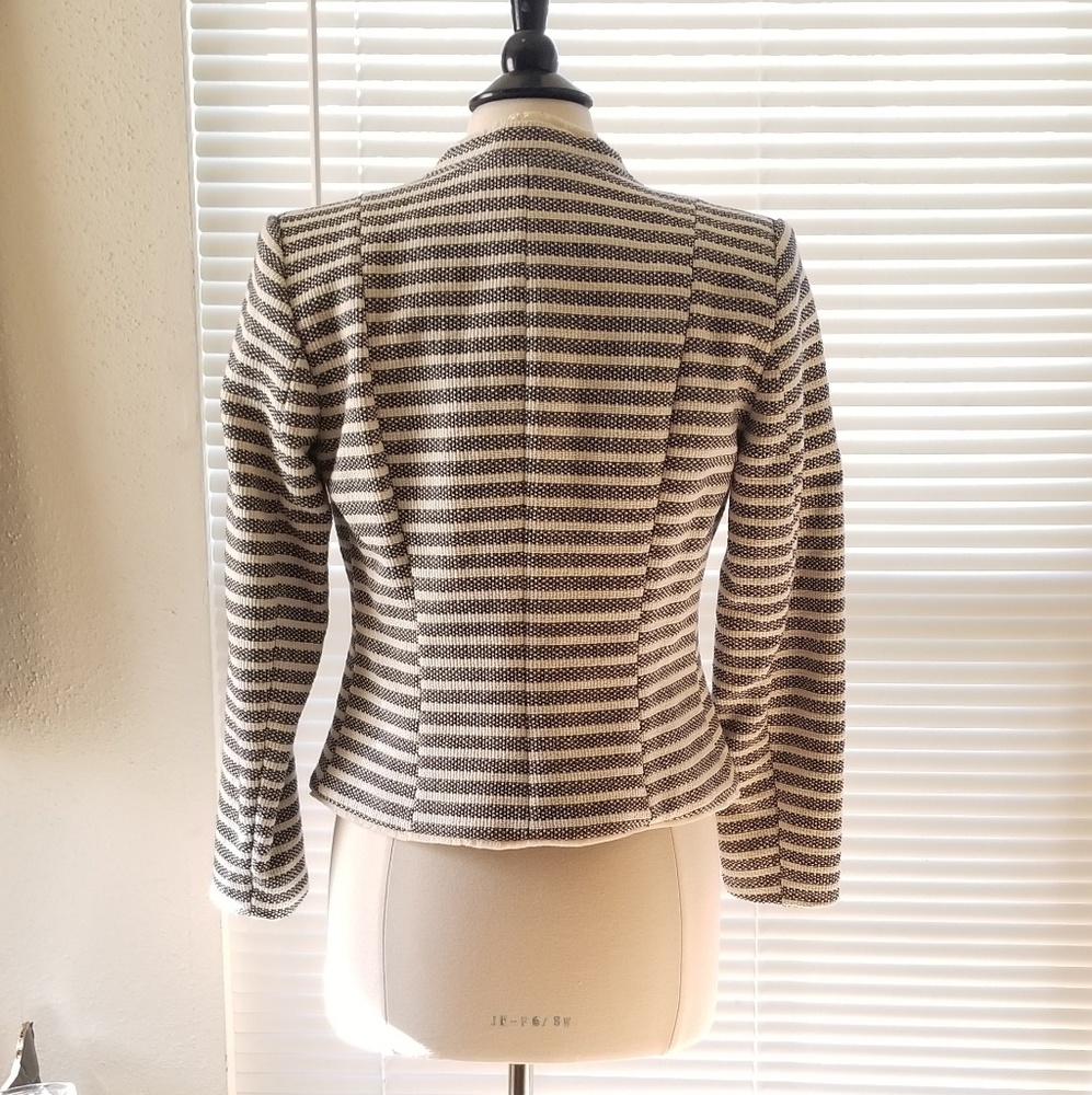 Striped Textured Blazer - Picture 4 of 7